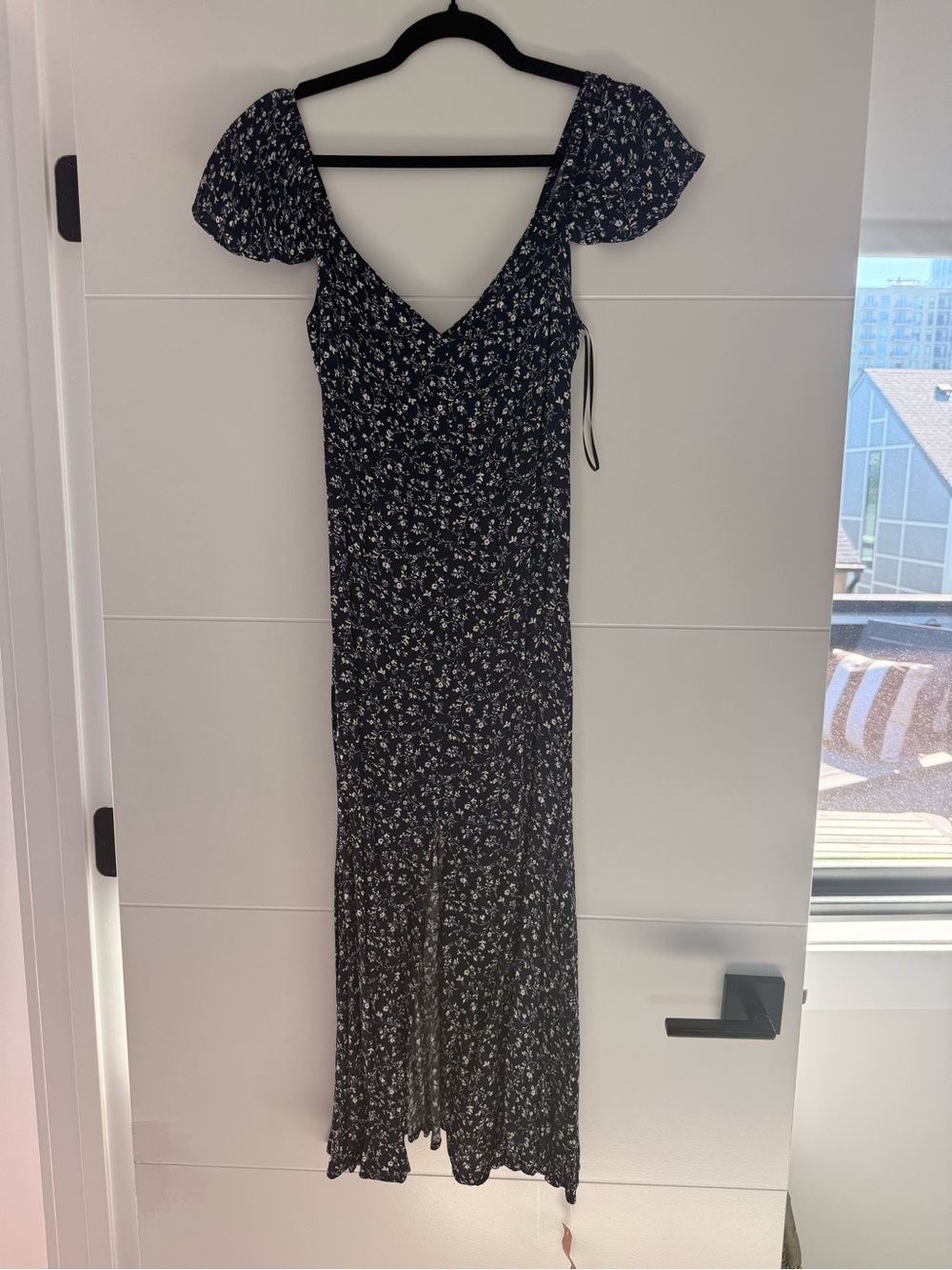 Reformation Flutter Floral Print Deep Navy Baxley Dress NWT - Picture 2 of 5